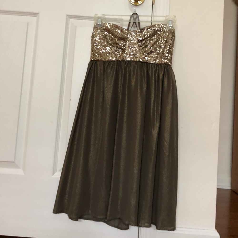 Never worn